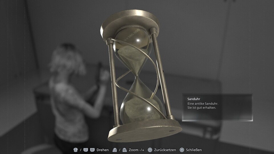 Das ist die Sanduhr. An der Innenseite ist bei genauer Betrachtung etwas eingeritzt.