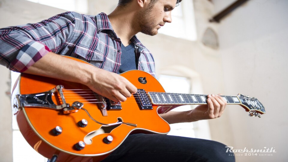 Mit Rocksmith Plus sollen Neulinge spielerisch Gitarre lernen. Wir haben uns angeschaut, wie gut das klappt. (Bild: Ubisoft)