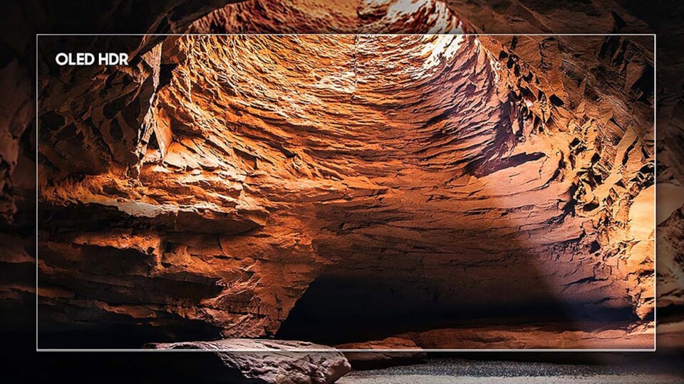 Der Samsung S85F verknüpft bei der 55- und 65-Zoll-Version die Vorteile von QLED- und OLED-TVs miteinander, mit der Helligkeit mancher teurerer OLED-Fernseher kann er aber nicht ganz mithalten.