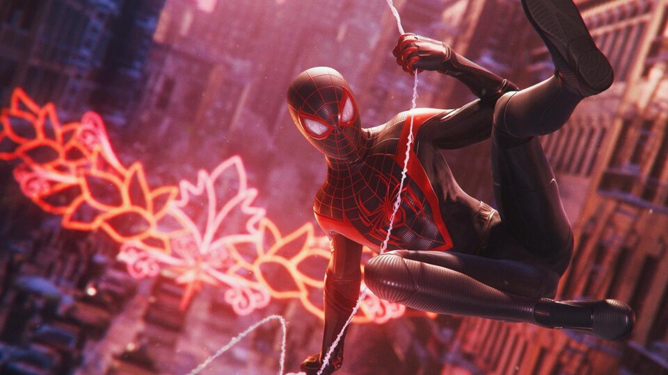 Miles muss im neuen Spider-Man-Spiel alleine die Stadt retten, da Peter lieber Urlaub macht.