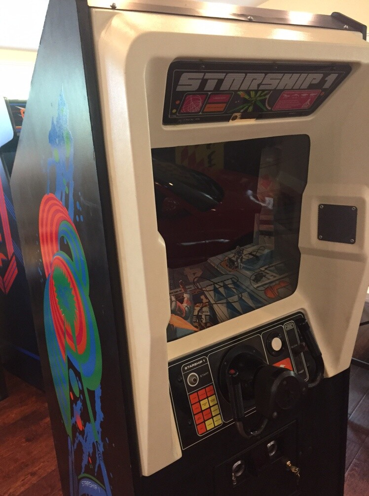 Der Arcade-Automat zu Starship I
