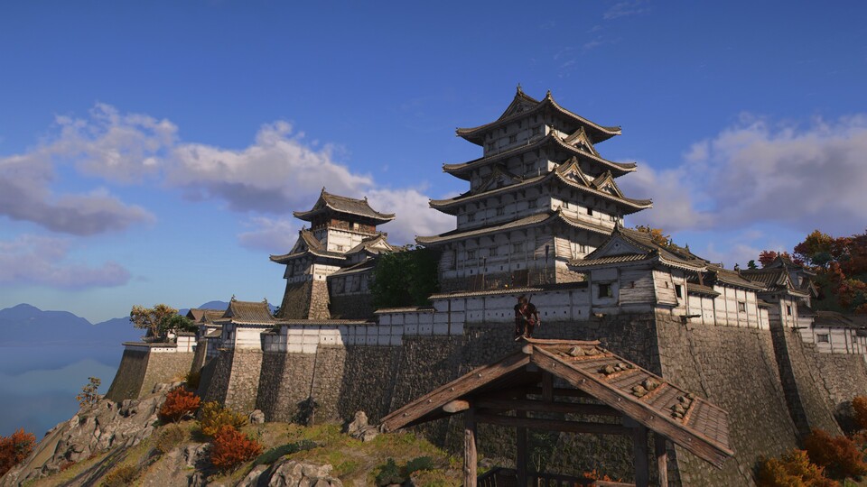 Das Japan des 16. Jahrhunderts wird in Assassins Creed Shadows prachtvoll in Szene gesetzt.