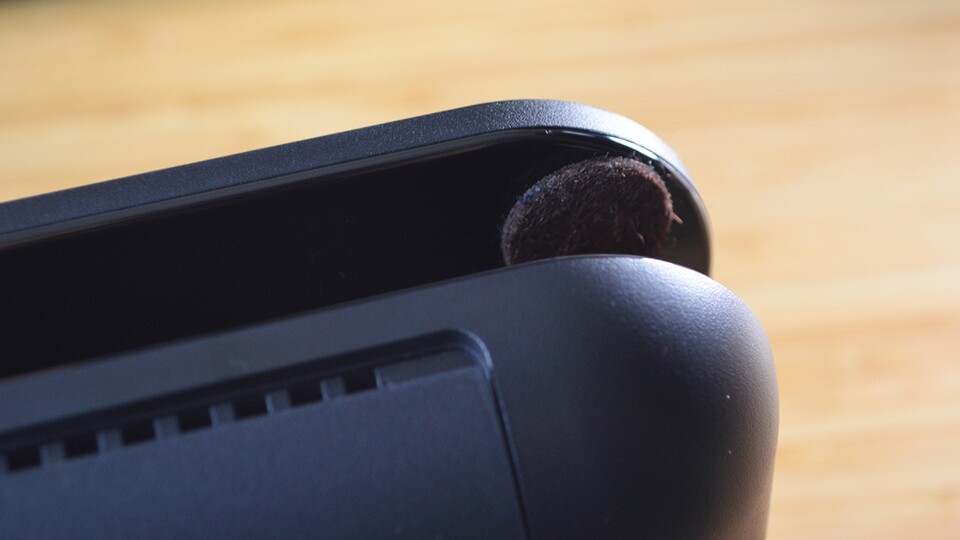 So sieht die Filzgleiter-Konstruktion in der Switch 2-Dockingstation aus.