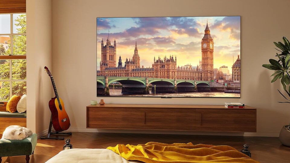 Für seinen Preis bietet der TCL T7B QLED 4K-Fernseher ein tolles Bild und dank seines schlanken Designs macht er sich auch gut an der Wand.