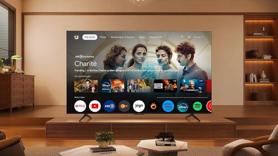 Durch Google TV liefert der TCL T8B einen hervorragenden App-Support.