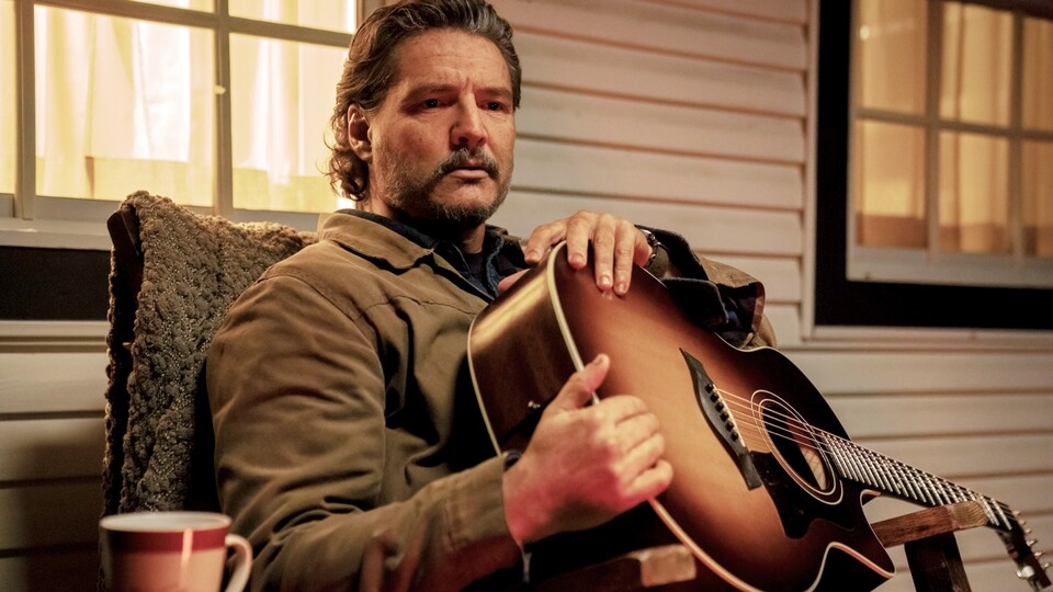 Joel bringt Ellie in The Last of Us Gitarre bei. (Bild: HBO Naughty Dog)