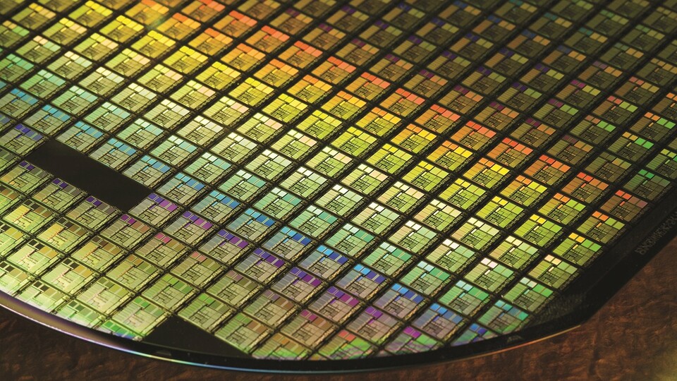 A smaller chip could better fill the available area of ​​the wafer - including at the edges.  (Image source: TSMC)