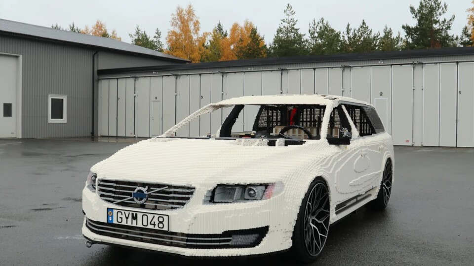 Nein, das sind keine Pixel: So sieht der Volvo aus LEGO-Steinen aus (Bild: reddit.comuserVeldo92).