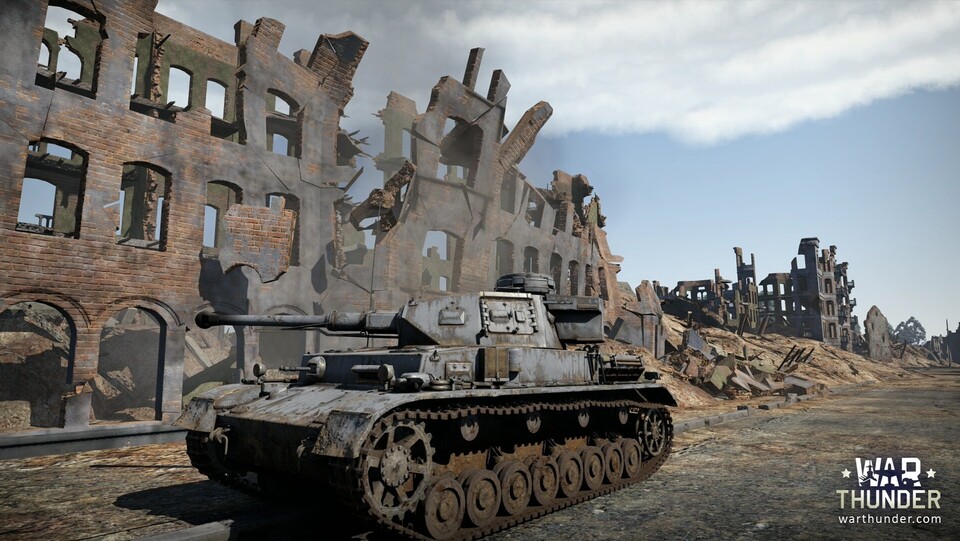 Spieler können in War Thunder bald auch Gebäude zerstören.