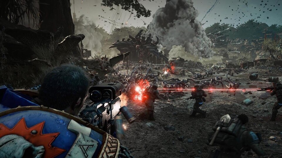 Die beeindruckende Swarm Engine in Aktion: Hunderte Tyraniden stürmen gleichzeitig auf eure Position zu und fordern euer gesamtes Können.