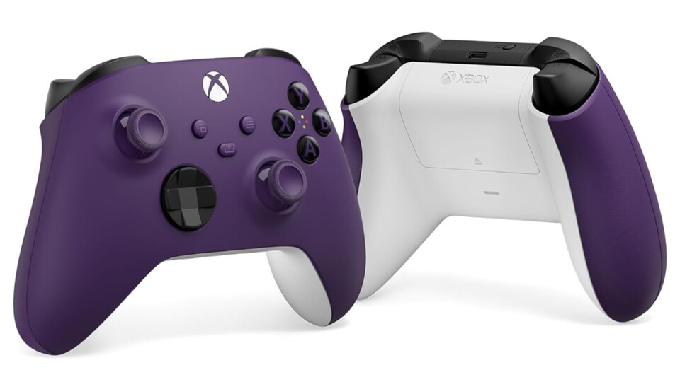 Wie bei allen gewöhnlichen Versionen des Xbox Controllers mit Ausnahme der schwarzen ist die Rückseite beim Astral Purple Controller weiß.