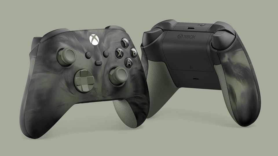 Der Xbox Controller Nocturnal Vapor verfügt über einzigartige Wirbelmuster und über gummierte Griffe.