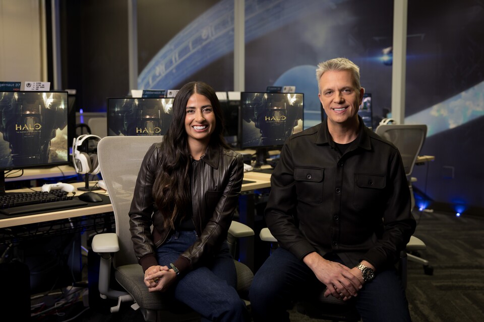 Von links nach rechts: Asha Sharma (CEO Microsoft Gaming) und Matt Booty als neuer Chief Content Officer. (Bildquelle IGN)