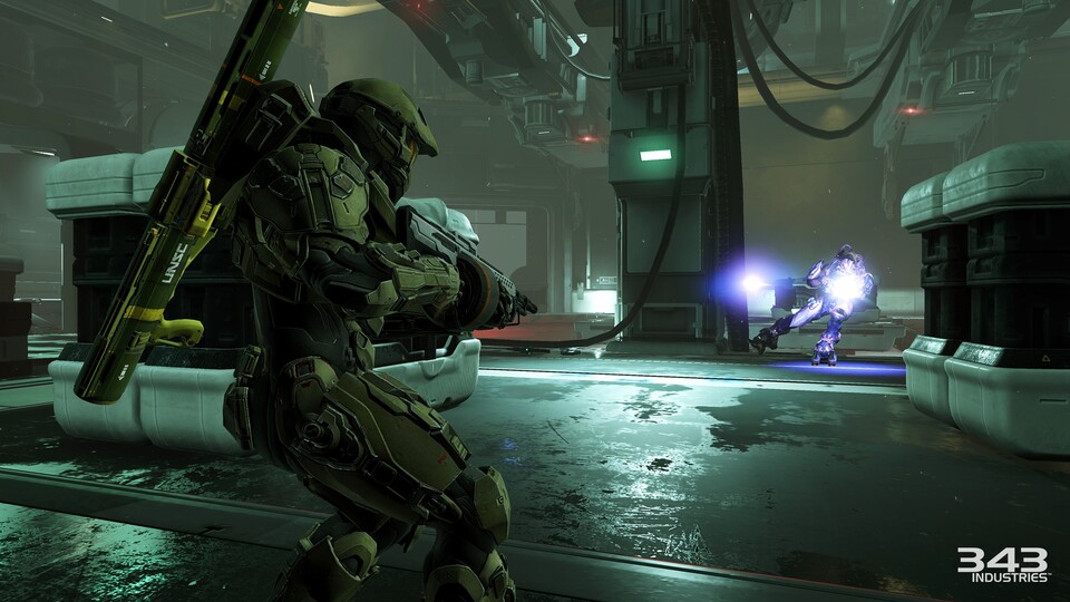 Halo 5: Guardians setzt die Shooter-Saga in einem packenden Vier-Spieler-Abenteuer fort. Darüber hinaus wird der Multiplayer-Modus erweitert und ist in der Variante Warzone erstmals mit bis zu 24 Teilnehmern spielbar.