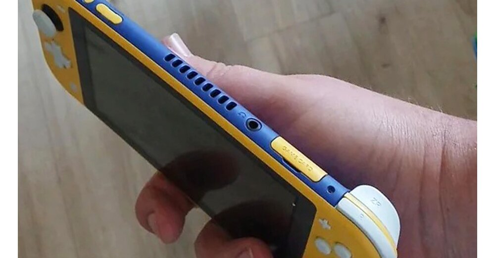 7-j-hriger-Sohn-eines-Switch-Spielers-kommt-auf-geniale-Idee-fusioniert-mit-seinem-Dad-zusammen-2-Modelle-um-komplett-neue-Farbkombo-zu-schaffen