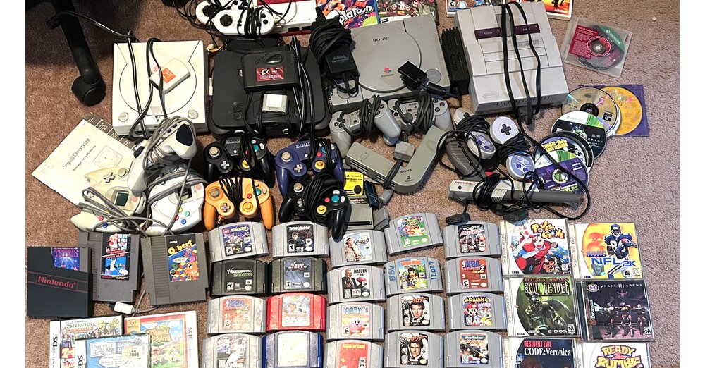 Retro-Fan-macht-bei-Garagen-Sale-unfassbaren-Deal-bekommt-vier-legend-re-Konsolen-und-haufenweise-Spiele-f-r-gerade-einmal-128-Euro