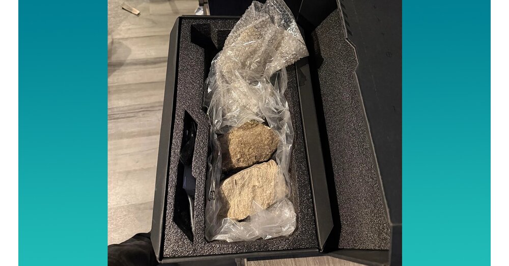 PC-Spieler-bestellt-neue-1100-Euro-Grafikkarte-als-er-das-Paket-ffnet-findet-er-darin-nur-vier-Steine-in-Luftpolsterfolie