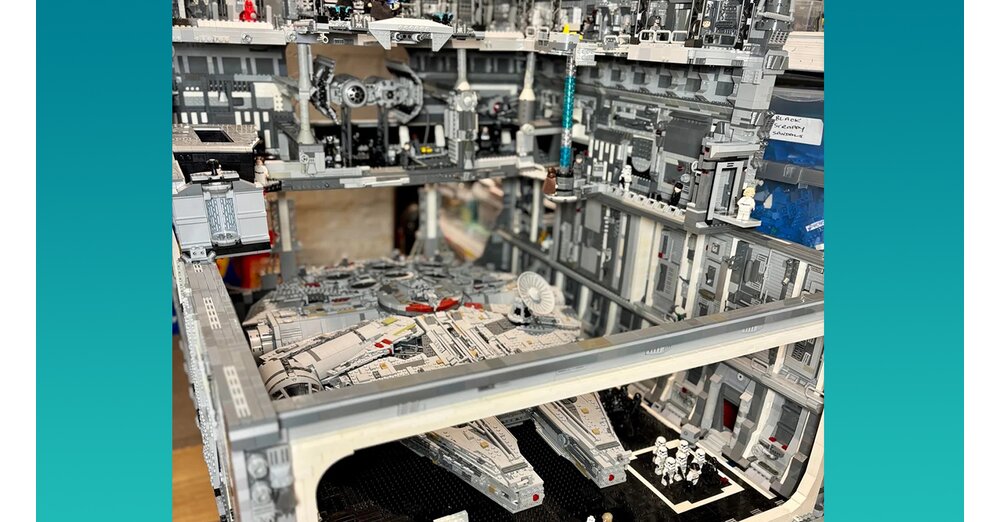 LEGO-Fan-baut-sich-das-wohl-krasseste-Todesstern-Modell-das-wir-bisher-gesehen-haben-und-selbst-der-850-Euro-teure-UCS-Millenniumfalke-passt-rein