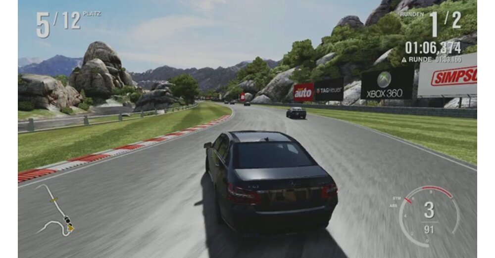 Xbox 360賽車遊戲的Forza Motorsport 4測試視頻