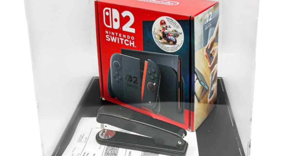 GameStop-zerst-rte-reihenweise-Switch-2-Ger-te-weil-Kassenzettel-an-den-Karton-getackert-wurden-jetzt-wird-eine-der-legend-ren-Tacker-Konsolen-versteigert