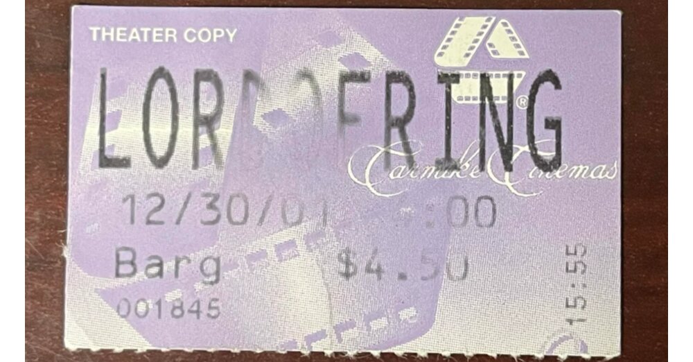 Kino-Fan-findet-sein-24-Jahre-altes-Herr-der-Ringe-Ticket-teilt-es-auf-Reddit-und-alle-sind-erstaunt-wie-g-nstig-es-war