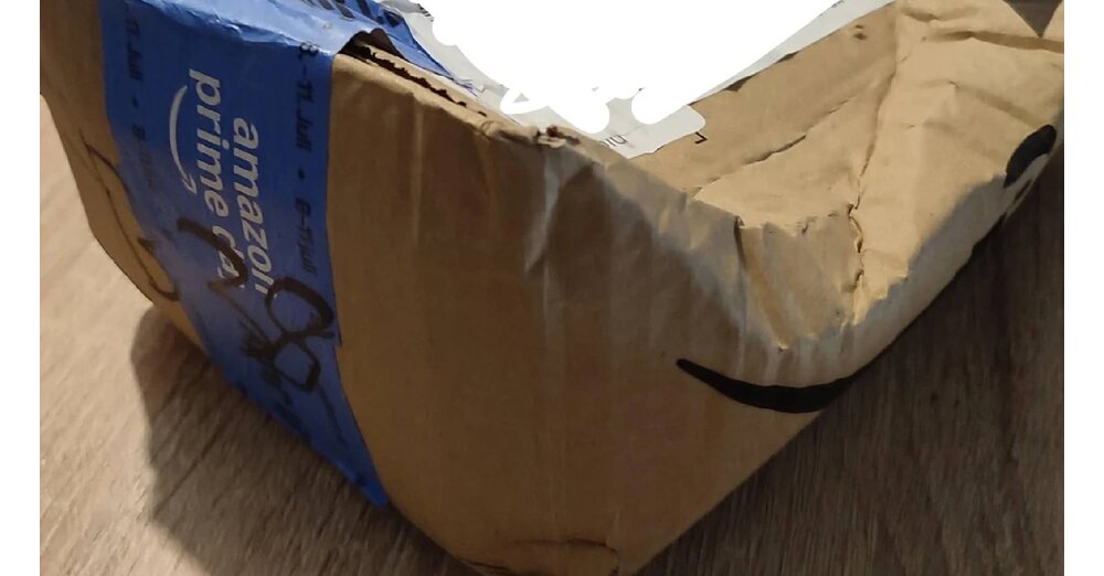 -Danke-Amazon-Spieler-bestellt-teure-CPU-Paket-kommt-v-llig-zerst-rt-an-und-sieht-aus-als-w-re-ein-Auto-dr-bergefahren