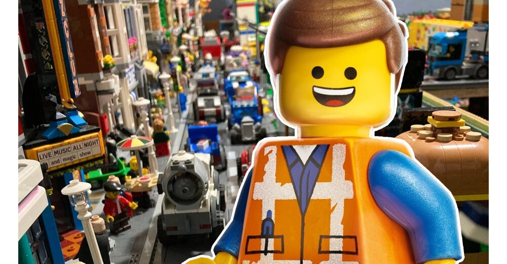 -Was-habe-ich-getan-Sechsj-hriger-bekommt-zu-Weihnachten-sein-erstes-LEGO-kurz-darauf-hat-er-eine-ganze-Stadt-samt-Mafia-Boss-korrupten-B-rgermeister-und-einer-kriminellen-M-we
