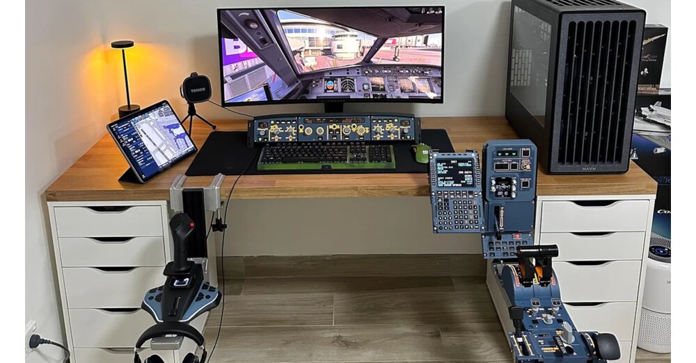 Angehender-Pilot-zeigt-stolz-das-PC-Setup-seiner-Tr-ume-Community-lobt-begeistert-Du-hast-ein-Flugzeug-Cockpit-gebaut