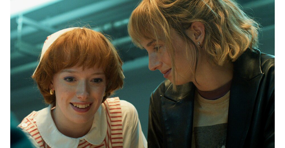 Nach-dem-Stranger-Things-Finale-Sind-Robin-und-Vickie-noch-zusammen-Die-Duffer-Br-der-geben-einen-Hinweis