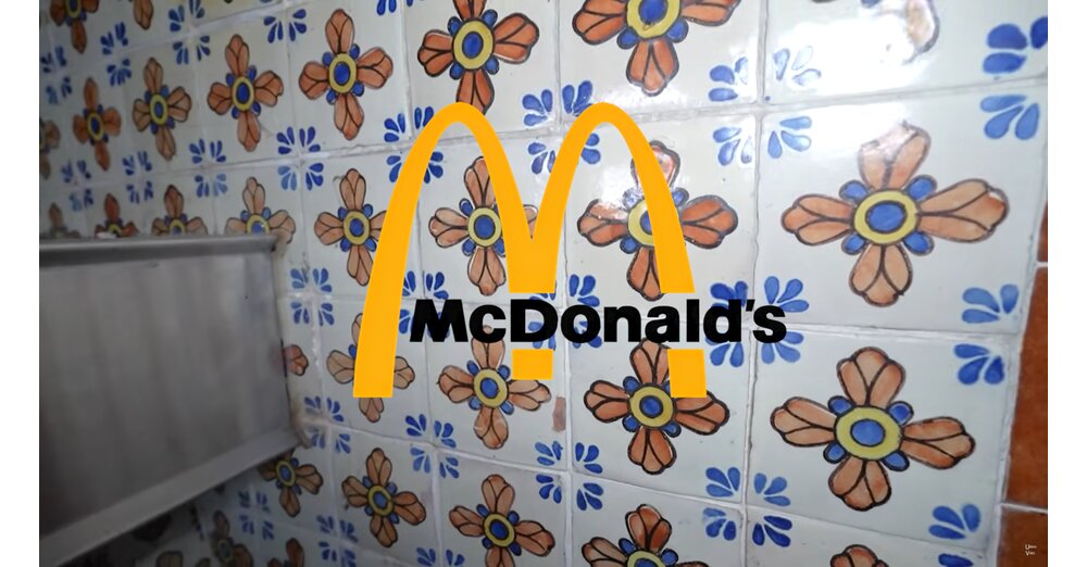 Einer-der-ltesten-verlassenen-McDonald-s-in-den-USA-sieht-heute-noch-wie-in-den-80ern-aus-Video-zeigt-Fliesen-Holzst-hle-und-mehr-in-abgefahrener-Zeitkapsel
