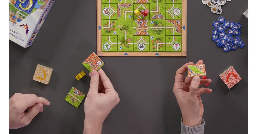 Carcassonne-Labyrinth-Offizielles-Video-zum-Brettspiel-zeigt-wie-die-Fusion-der-beiden-Klassiker-funktioniert