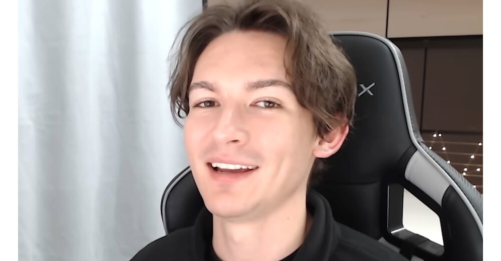 Pures-Chaos-Typ-l-dt-833-059-Menschen-in-sein-Google-Doc-ein-um-ihm-bei-seinen-Hausaufgaben-zu-helfen-und-es-kommt-wie-es-kommen-musste