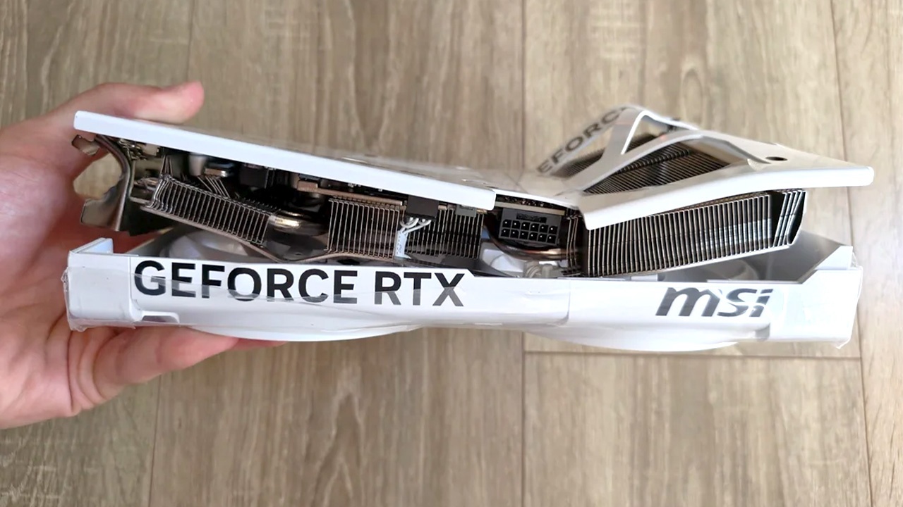 Mutiger PC-Spieler kauft völlig demolierte RTX 5070-Grafikkarte für 300 Euro - und macht damit den Deal seines Lebens
