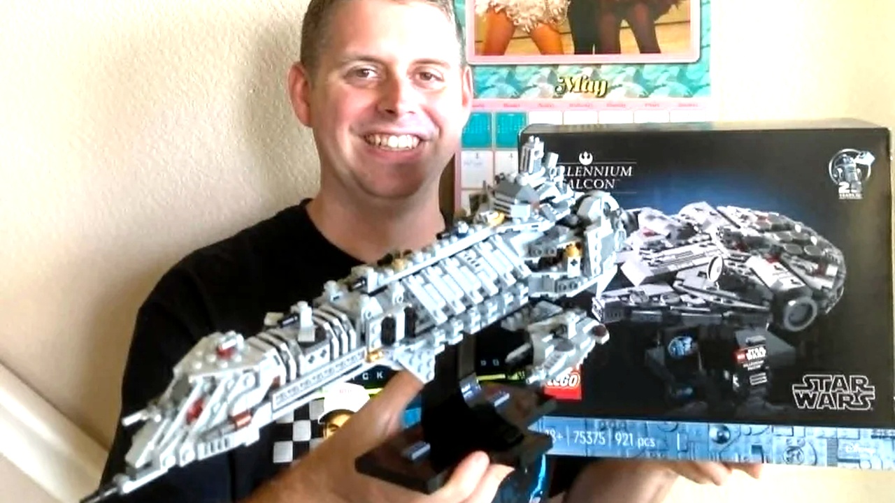 LEGO-Fan verwandelt das Millennium-Falken-Set In in ein Warhammer 40K-Schlachtschiff, ohne Extrateile zu benutzen