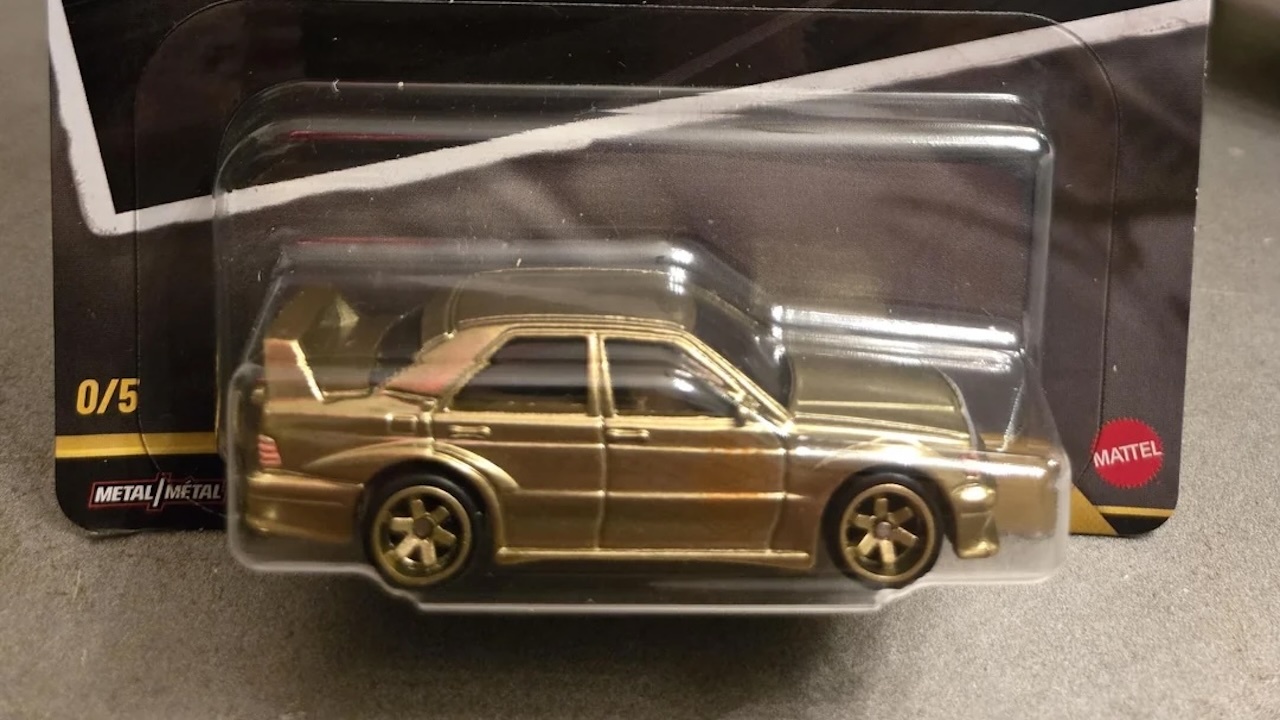 Vater kauft für seinen Sohn ein Hot Wheels-Auto und nimmt an der Kasse ein weiteres Auto mit, weil er die goldene Farbe cool findet - kauft zufällig ein besonders wertvolles Exemplar
