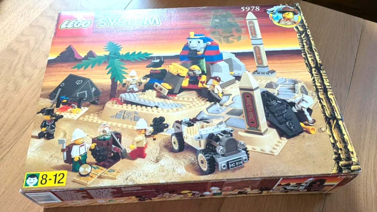 LEGO-Fan bekommt altes Klassiker-Set vom Opa geschenkt, das 560 Euro wert ist – kann jetzt nicht rechtfertigen, es zu öffnen