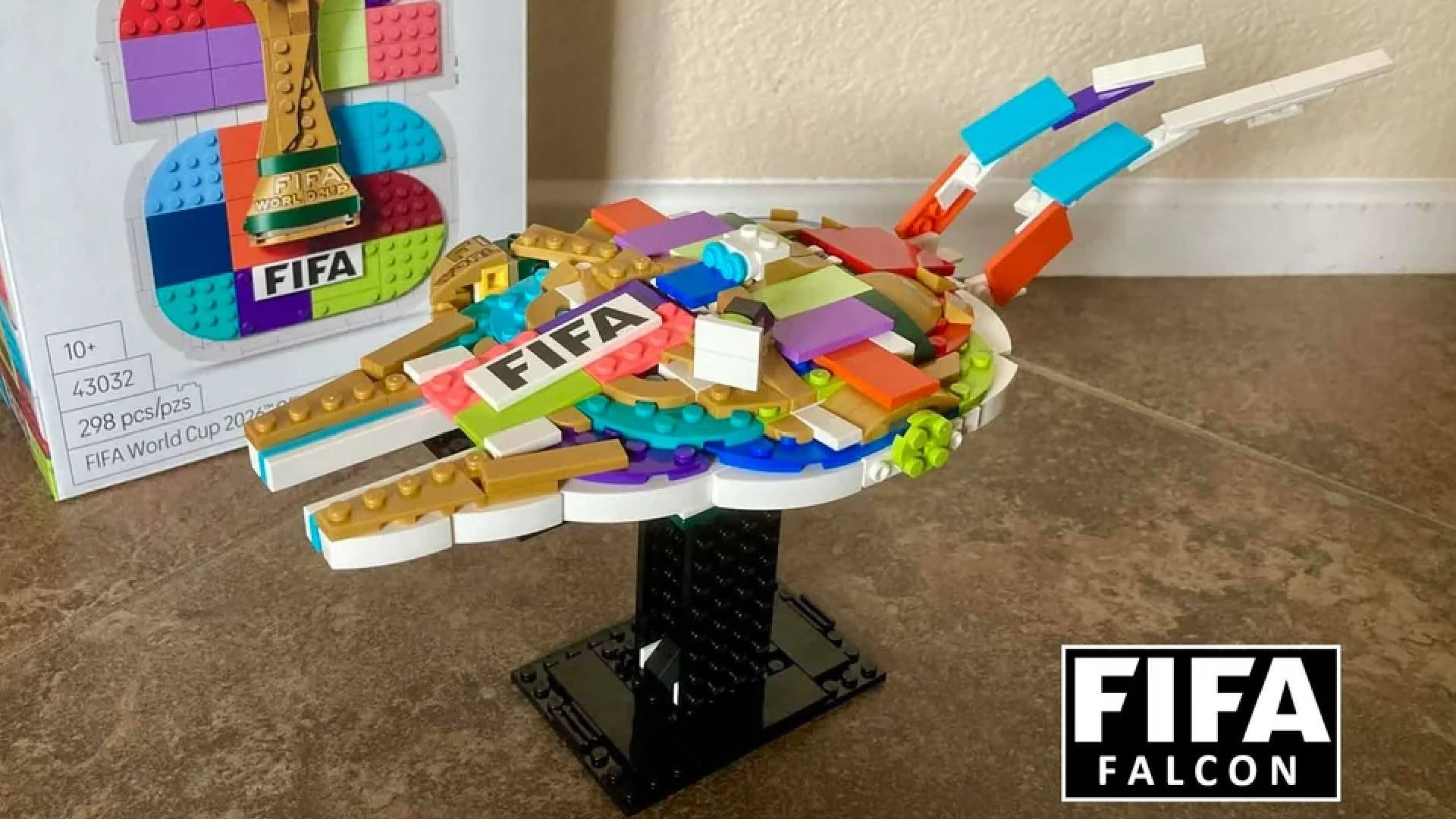 LEGO-Fan baut den absurdesten Millennium-Falken, den wir bislang gesehen haben: Den FIFA-Falken!