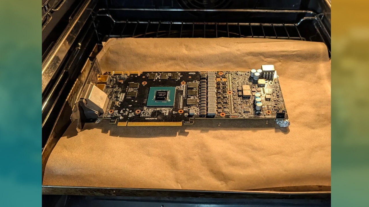"Der PC-Markt ist so kaputt, dass wir Nekromantie benutzen" - Spieler hat Probleme mit seiner Grafikkarte und repariert sie kurzerhand, indem er sie in den Ofen schiebt