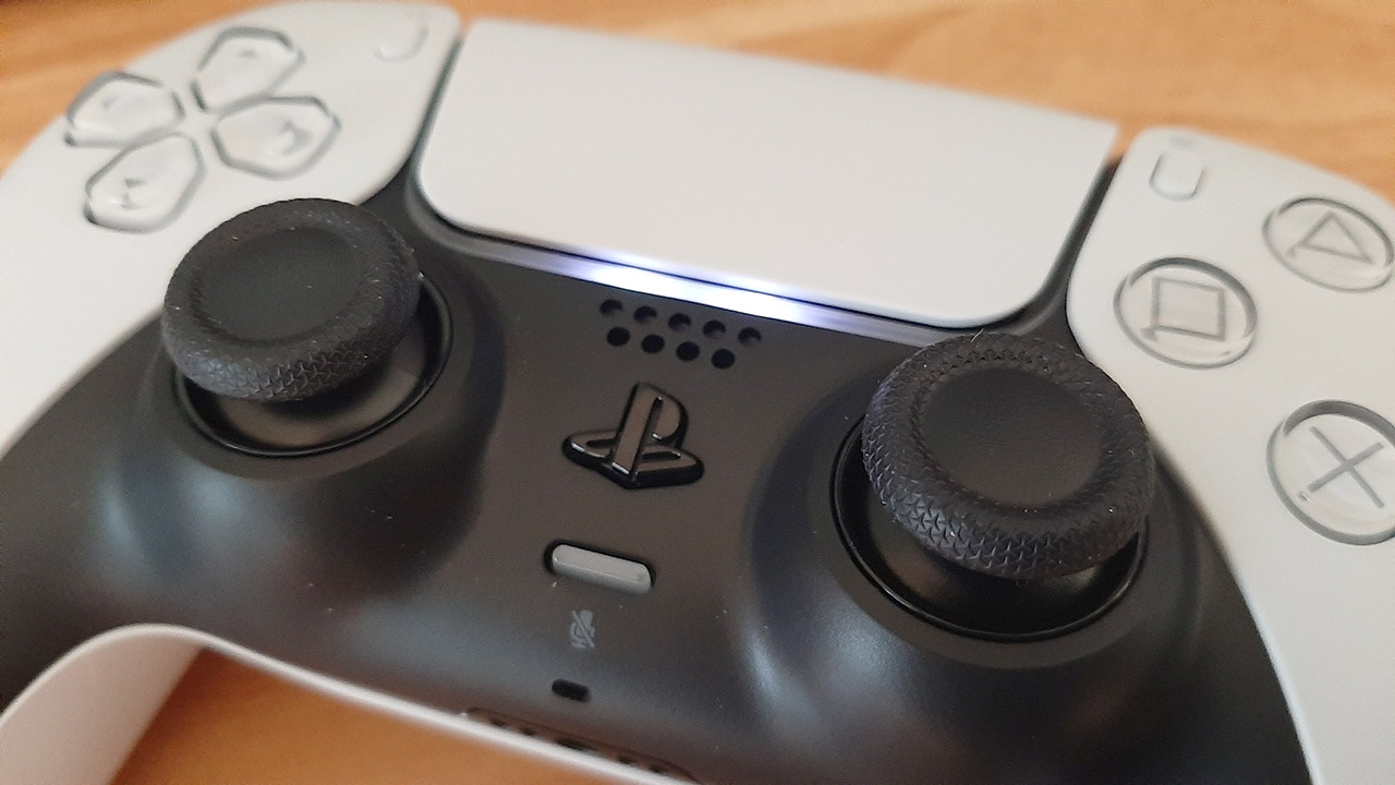 Der PS-Button am PS5-Controller hat eine versteckte vierte Funktion - kennt ihr sie?