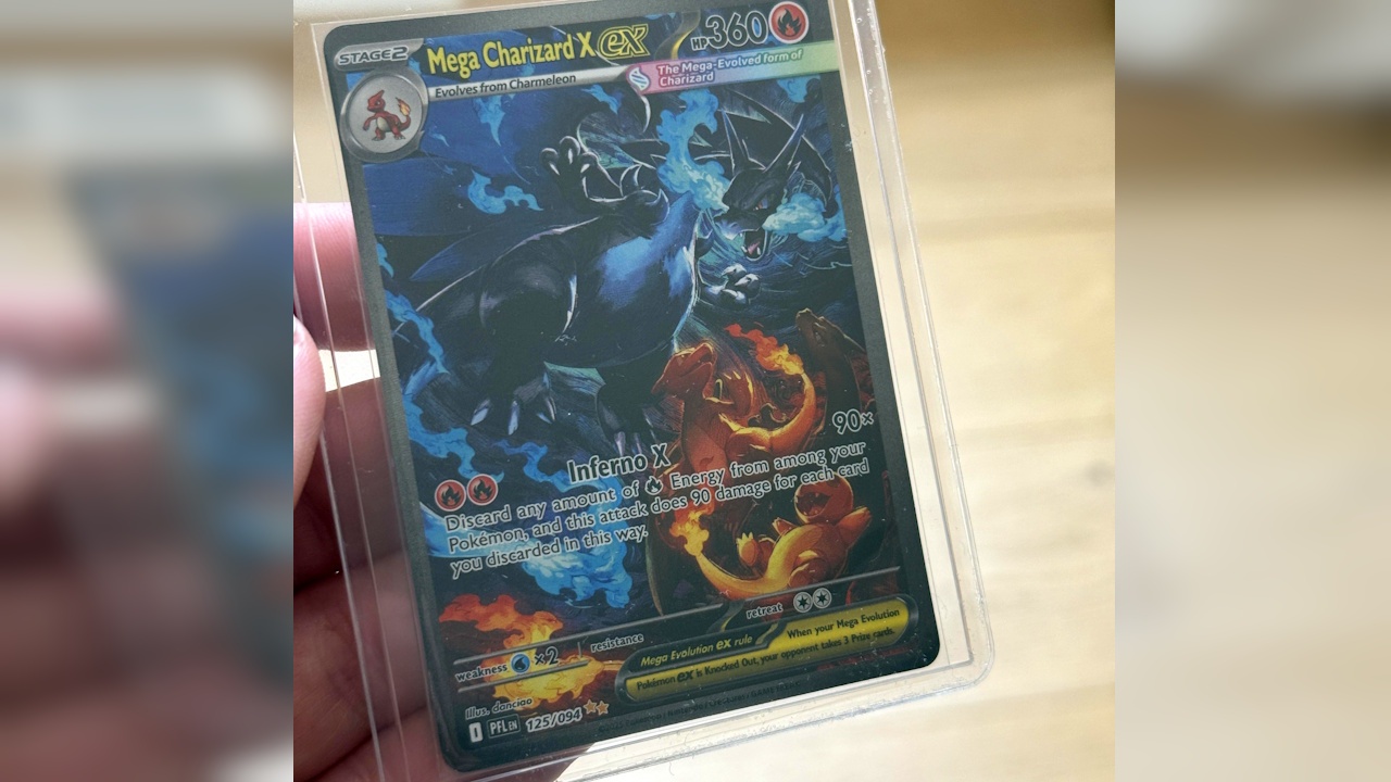Kind staubt viel zu wertvolle Glurak-Karte beim Pokémon TCG-Tausch ab, ihr Vater fühlt sich schuldig und tut das Richtige - "wäre falsch gewesen, sie zu behalten"