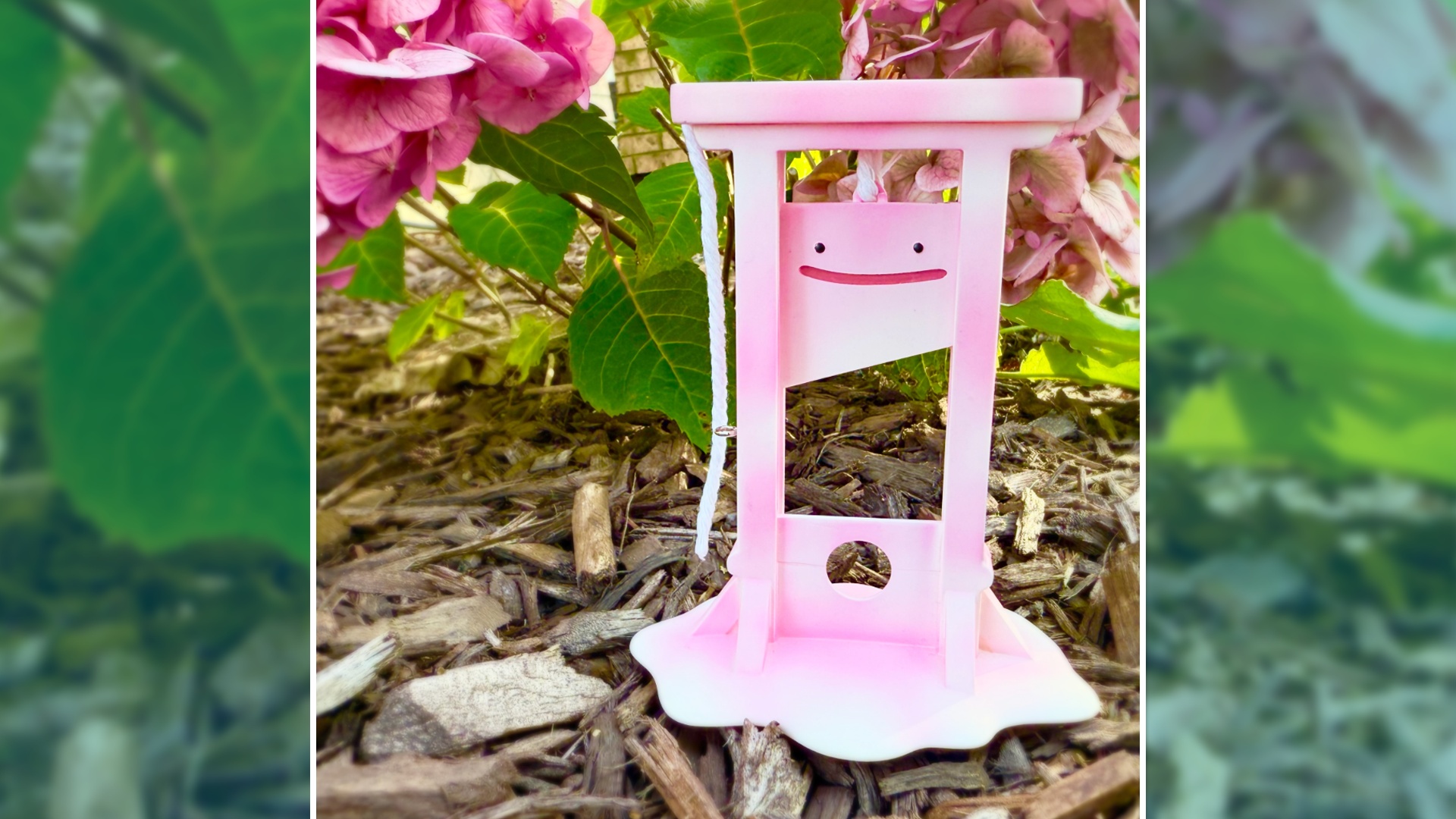 "Es ist sehr effektiv!": Pokémon-Fan baut eine Ditto-Guillotine und das Poké-Volk lechzt nach der pinken Klinge der Gerechtigkeit