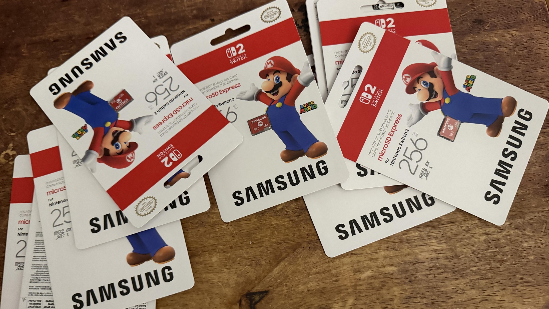 Glückspilz bestellt bei Amazon eine microSD-Karte für seine Switch – und bekommt gleich neun